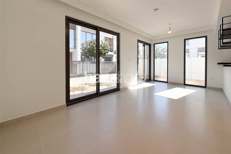 Exclusive | Large Plot | Internal | Motivated - Image 7