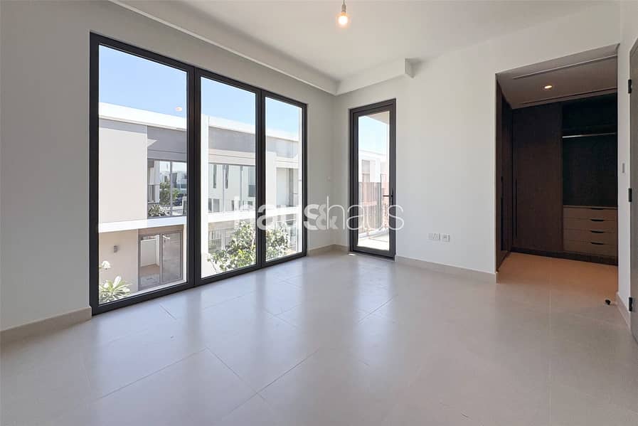 Exclusive | Large Plot | Internal | Motivated - Image 9