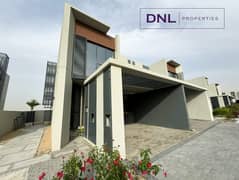 Single Row \\ Semi Detached \\ Good Location