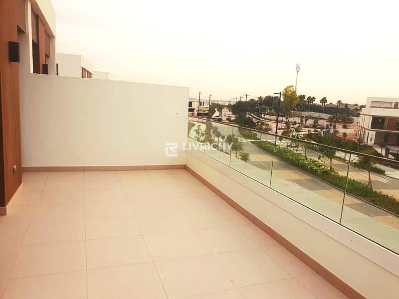 TWIN VILLA | SINGLE ROW | UPGRADED - Image 17