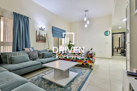 Upgraded and Furnished 2 Bedroom Apartment Upgraded and Furnished 2 Bedroom Apartment