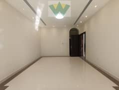 فیلا في مدينة خليفة 6 غرف 190000 درهم - 13989509