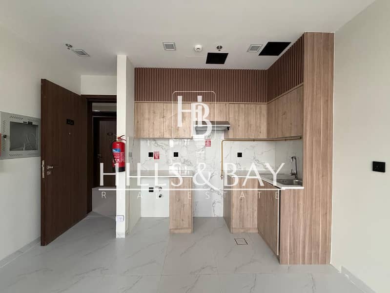 Modern 1BR Apartment in Silver Park Home - Image 4