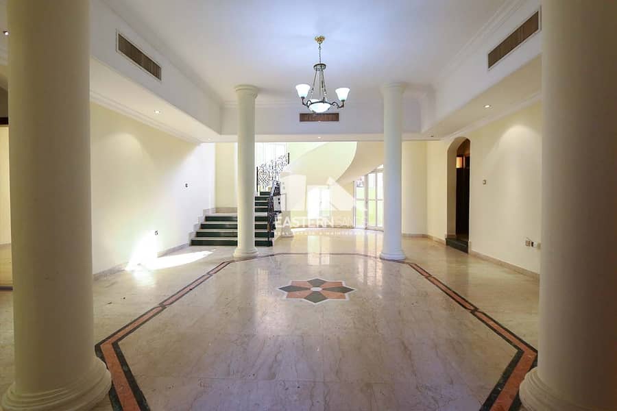 Private Entrance Villa With 4 Bedrooms Plus Maid