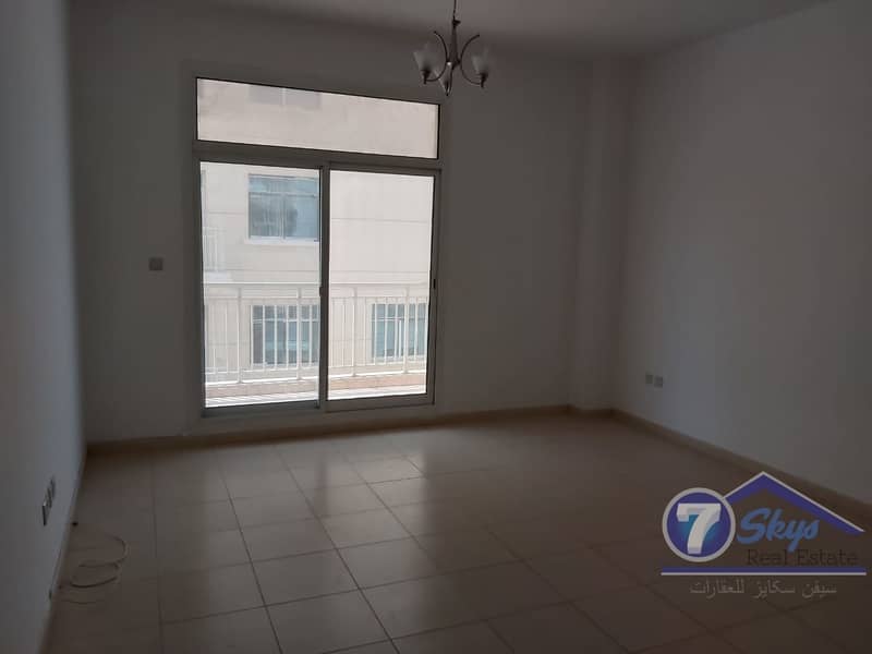 Spacious 1BR with balcony | Lower floor!