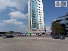 One bedroom and living room in Fujairah, prime location opposite Sheikh Zayed Mosque. Free air conditioning and gas.