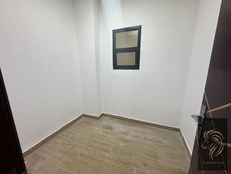 17 05a02d81-dbf3-4ba7-8262-293488e72f5a. jpg