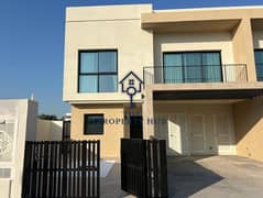 فيلا 4 غرف بموقع مميز وحديقه خاصة واسعة