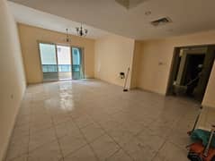 باركن مجانا خدمة الصيانة مجانا غرفتين وصالة بمساحات كبيرة غرفة استور اطلالة مفتوحة مع بلكونة خزائن حائط تشطيب حديث موقع متميز قريب من جميع الخدمات