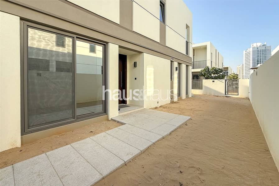 Exclusive | Large Plot | Internal | Motivated - Image 19