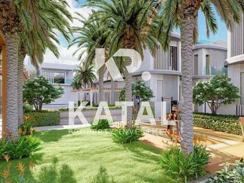 High Ceiling | Beach Access | Pool & Community View - Image 4