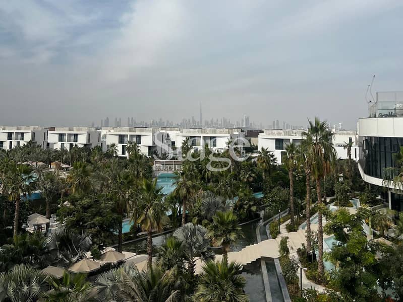 Exclusive Luxury 4BR+M | Brand New | Rooftop Pool - Image 18