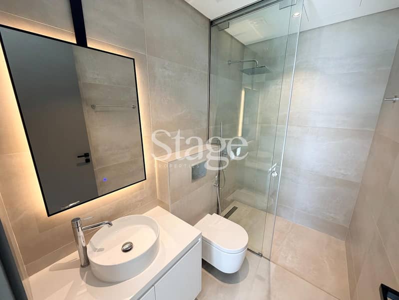 Exclusive Luxury 4BR+M | Brand New | Rooftop Pool - Image 25