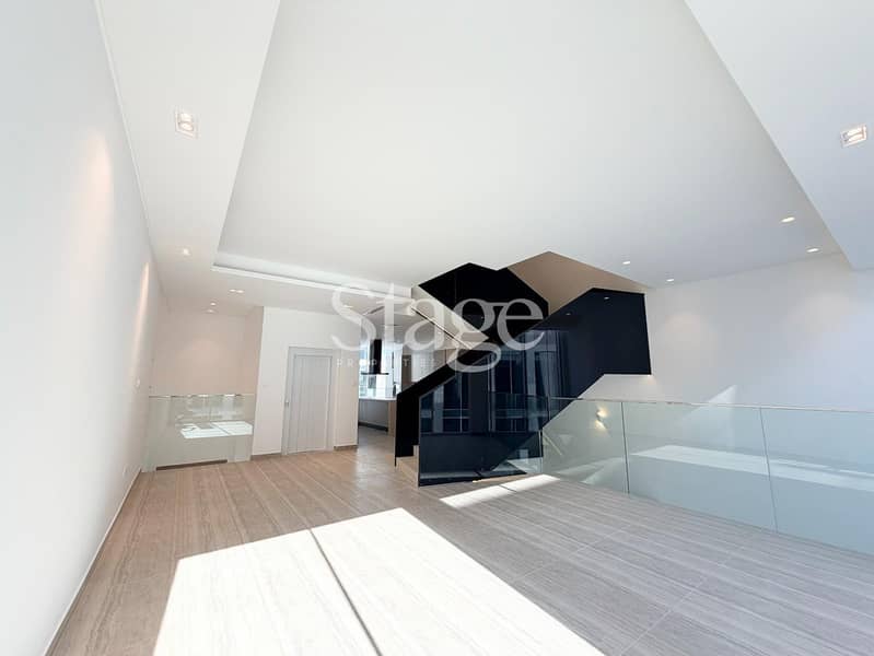 Exclusive Luxury 4BR+M | Brand New | Rooftop Pool - Image 4
