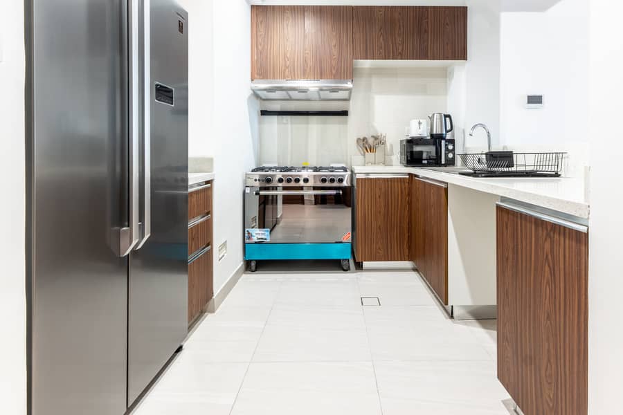 15 Kitchen 1. jpg