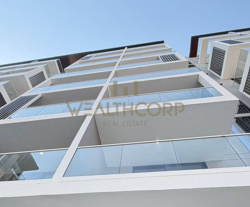 Handover Soon | Modern & Stylish | Prime Location | Genuine Resale - Image 3