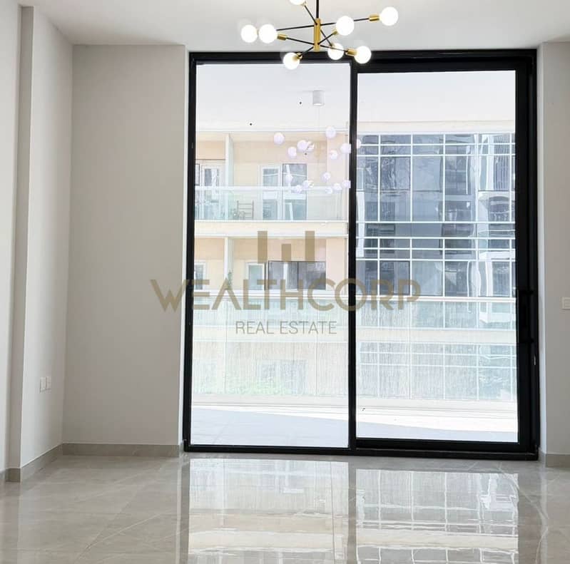 Handover Soon | Modern & Stylish | Prime Location | Genuine Resale - Image 11