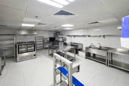 Prime F&B Shop | High Footfall | Metro Access | Bayut.com