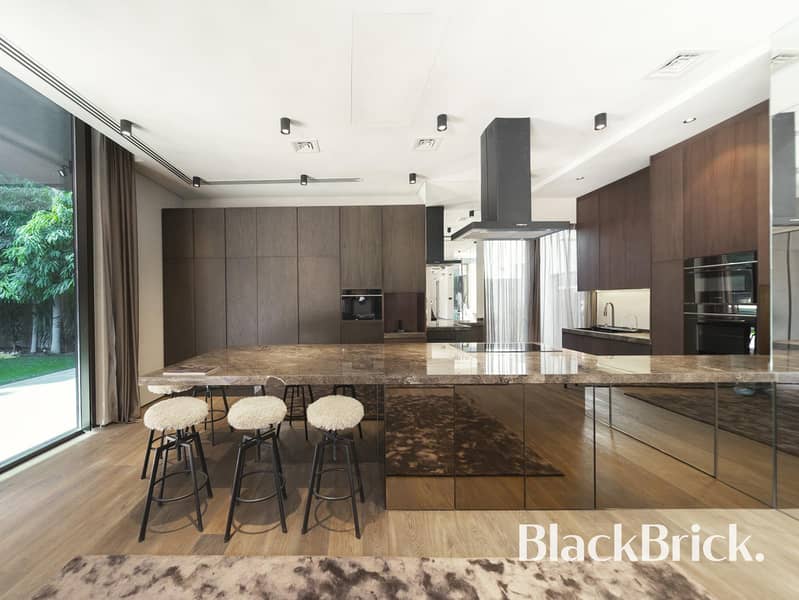 Private Architectural Home | Contemporary Luxury - Image 8