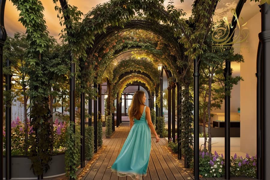 POOL VIEW_LIFESTYLE UPGRADE_LUXURY LIVING