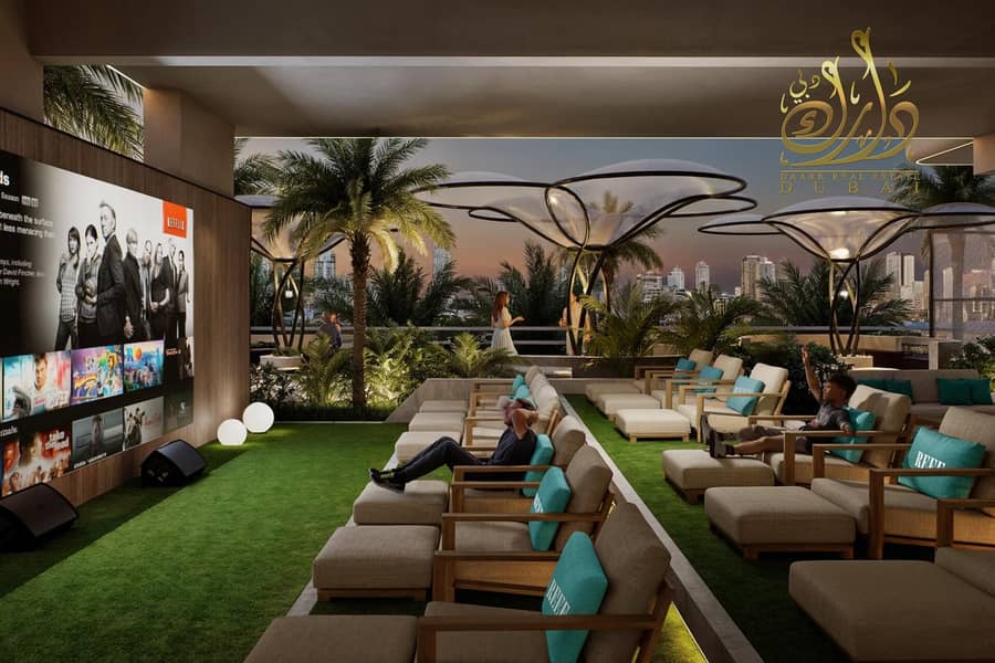 POOL VIEW_LIFESTYLE UPGRADE_LUXURY LIVING