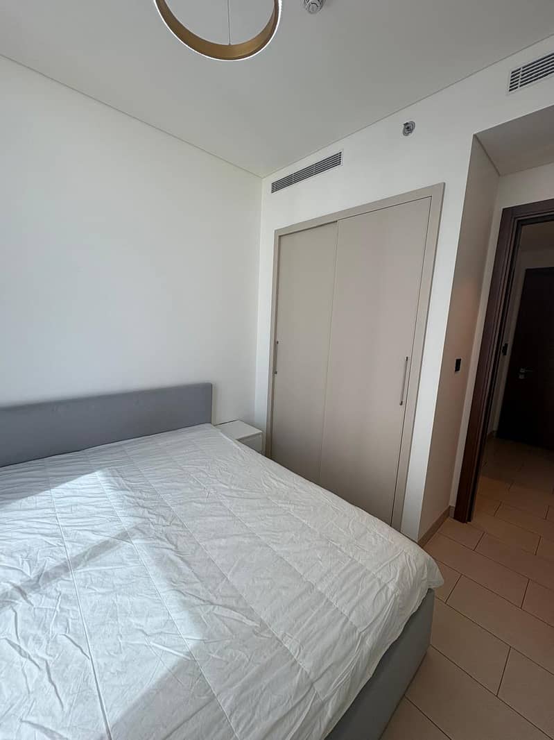 Luxury 1 bedroom + Study (Both with Window) | Lagoon View | Investor Deal - Image 6