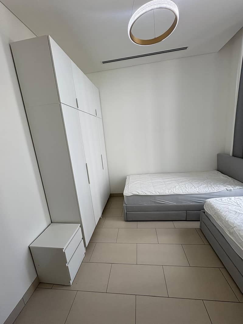 Luxury 1 bedroom + Study (Both with Window) | Lagoon View | Investor Deal - Image 8