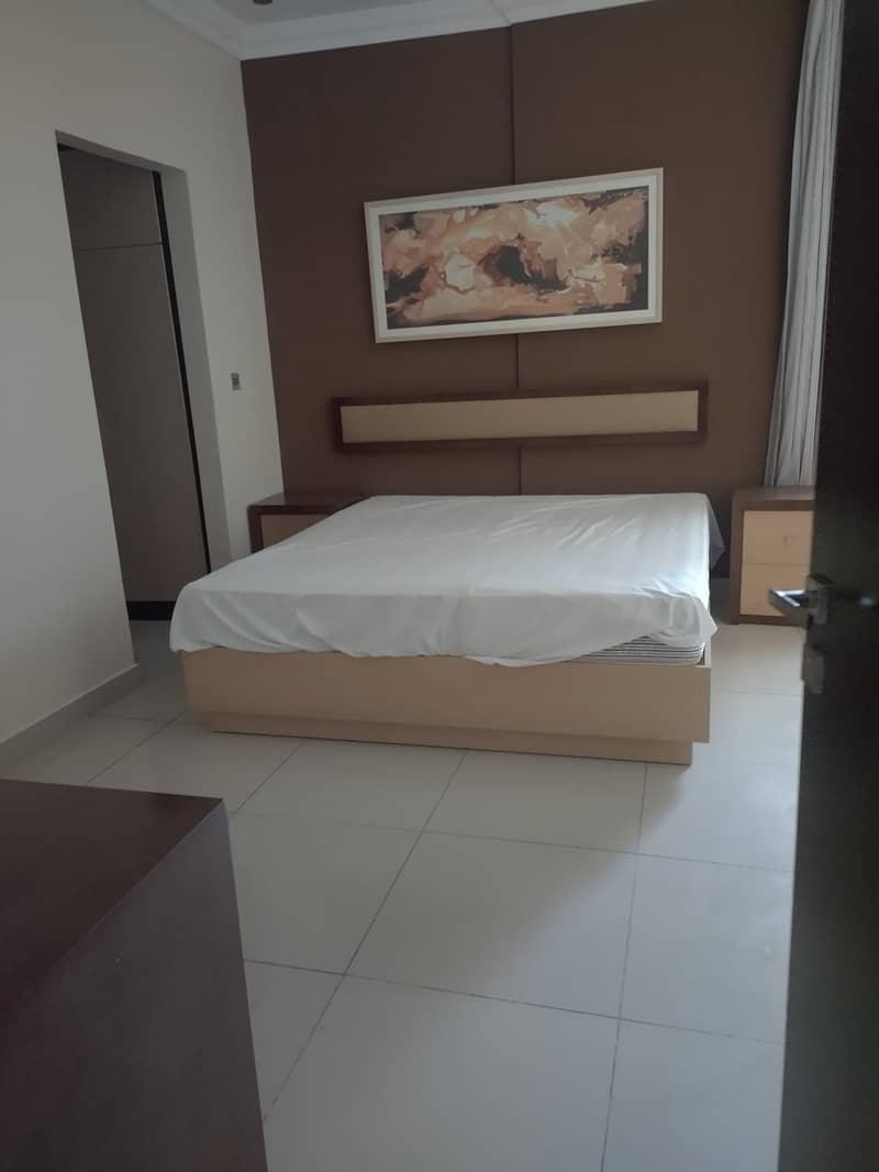 2 Bhk available good for family sharing allowed near Dubai Al Nhada 1 Full furnished apartment available Rady to move available Rent 70k one car parking Free available 4 payment only