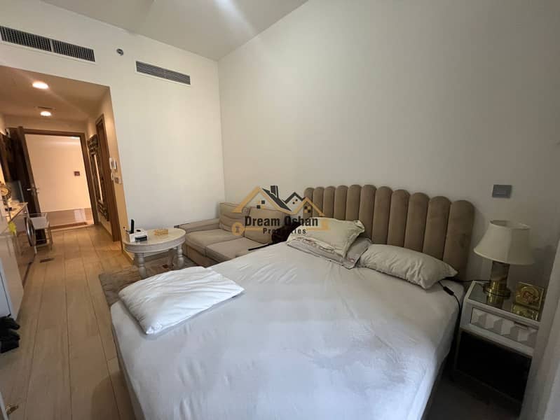 Fully Furnished | Multiple Cheques | Book Now