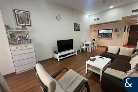 2 Bedroom Apartment for Sale in Jumeirah Village Circle (JVC), Dubai - OPEN TO OFFERS | 2 BED AND MAIDS | SPACIOUS