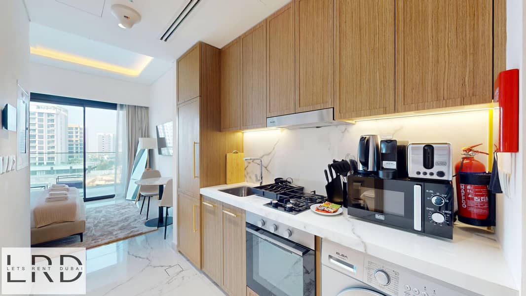 7 LRD-VACATION-HOMES-Azizi-Riviera-63-Unit-414-10132025_145522. jpg