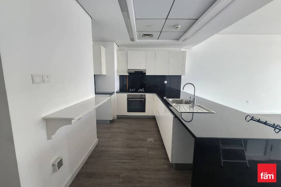 Spacious Space | Low Rise | Tenanted Spacious Space | Low Rise | Tenanted