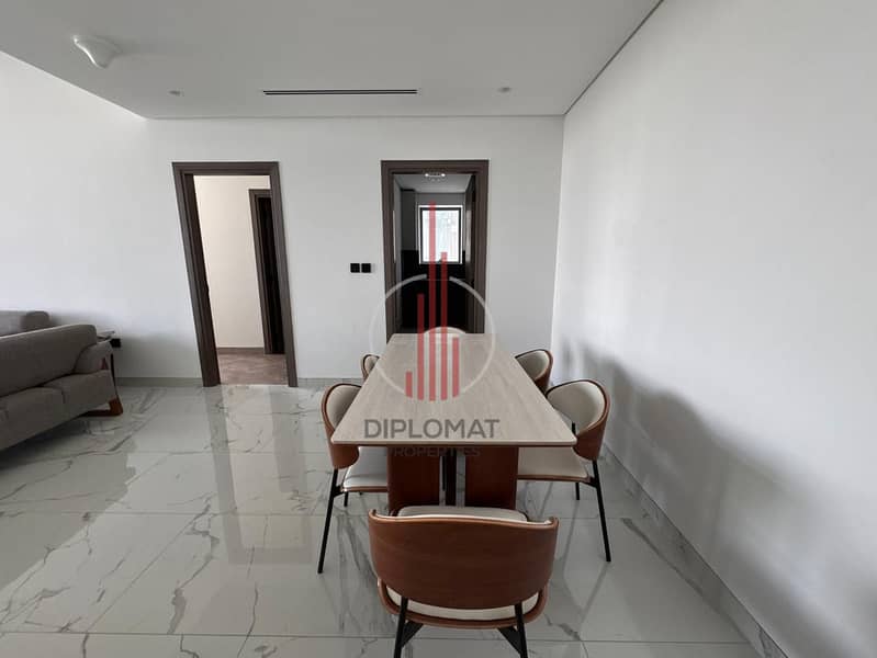 Luxurious | Fully Furnished | Prime Location - Image 4