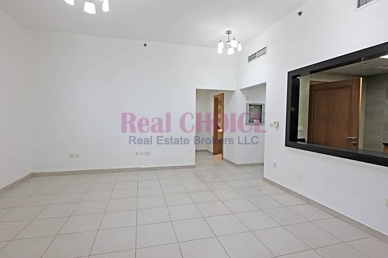 1 Month Free Rent| Payable in 4 Chqs| Spacious 2BR