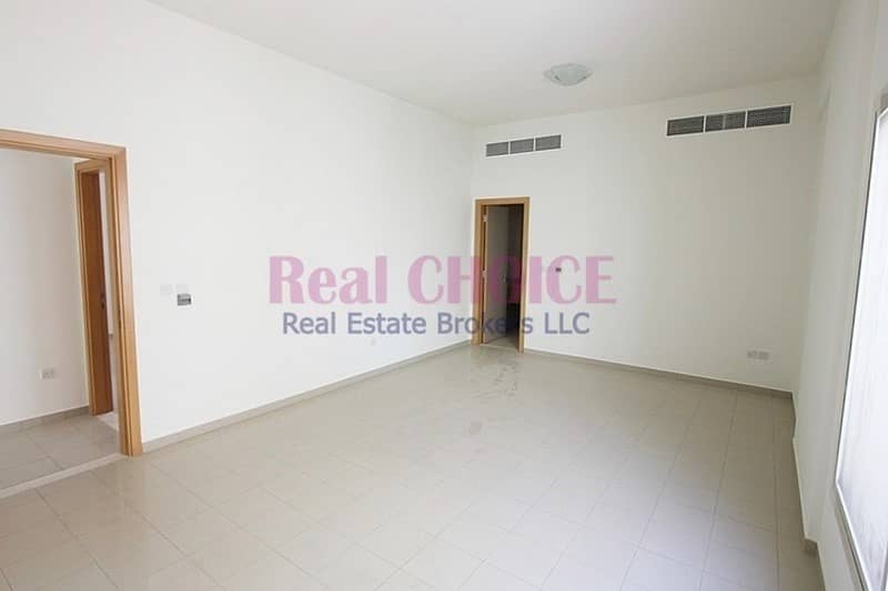 5BR Villa|24/7 Security And Maintenance Facilities 5BR Villa|24/7 Security And Maintenance Facilities