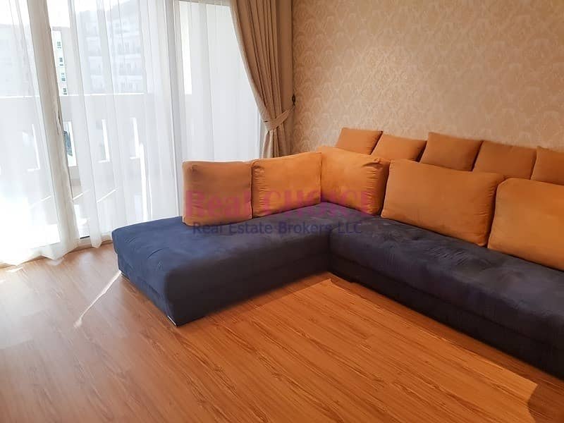 Spacious Layout 3BR Well Maintained Apartment Spacious Layout 3BR Well Maintained Apartment