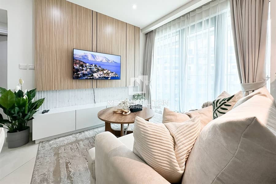 Appartement in Palm Jumeirah,Seven Palm (Tower A), 1 slaapkamer, 2650000 AED - 14011960 Appartement in Palm Jumeirah,Seven Palm (Tower A), 1 slaapkamer, 2650000 AED - 14011960