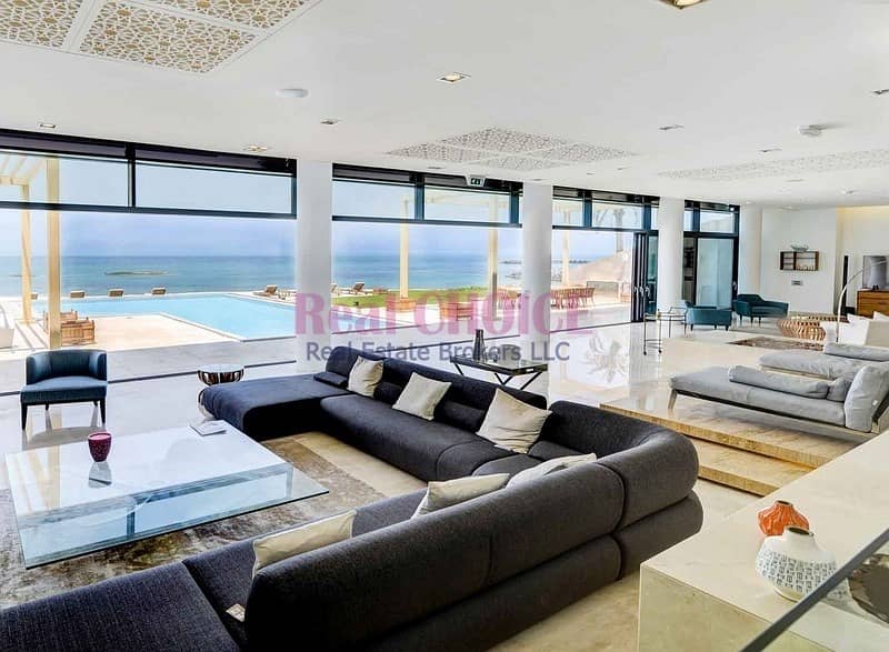 Luxury 4BR Villa|With its own private Beach Luxury 4BR Villa|With its own private Beach