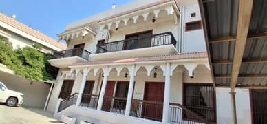 فیلا في الوحيدة،ديرة 6 غرف 300000 درهم - 14013121