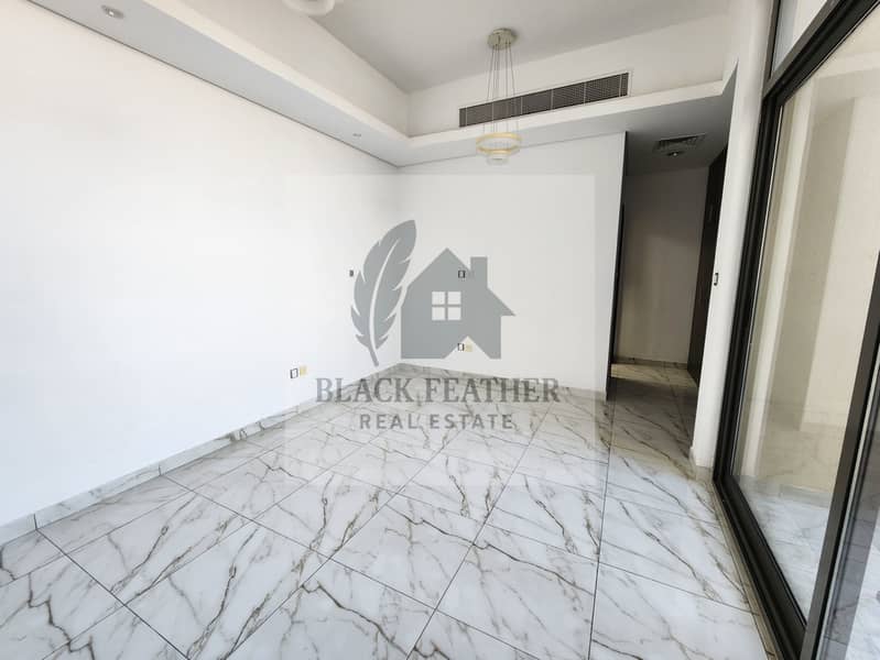 CLOSE KITCHEN // LARGE 2BEDROOM // VACANT // NEAR TO METRO