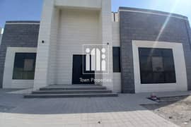 اول ساكن | فيلا 4 غرف نوم ماستر + غرفه خادمه | حوش كبير |