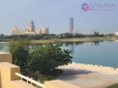 فیلا في قرية الحمراء 5 غرف 180000 درهم - 14014460