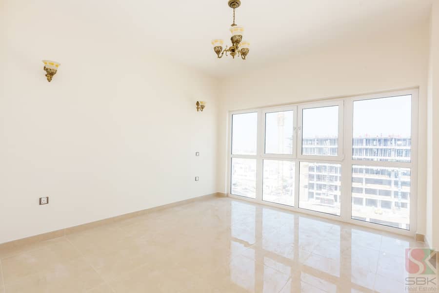 2 Al Bahri Building_SBK-19203. jpg