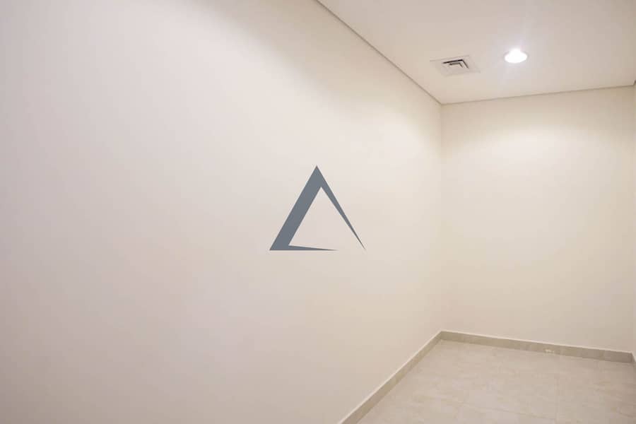 Smart 1BR + Maid’s Room | Chiller-Free Living | Book Today - Image 9