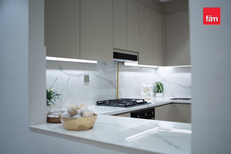 2Bed | Prime Location | Burj Khalifa View - Image 7