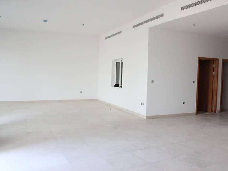 Cheapest 4 bed in Palma For Sale