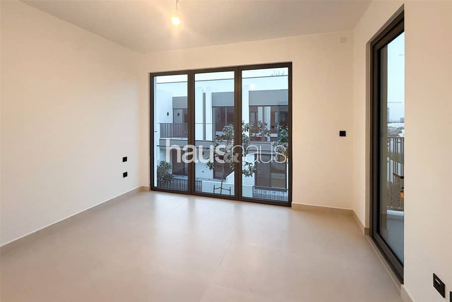 Available Now | Kitchen Appliances | Opposite Park - Image 5