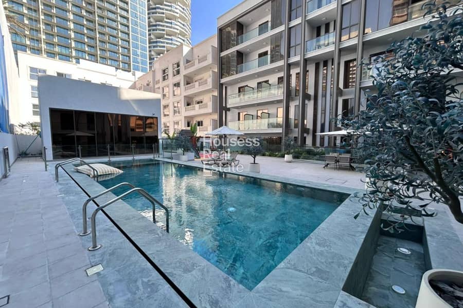 Brand New | Pool View | Spacious | Payment Plan - Image 2