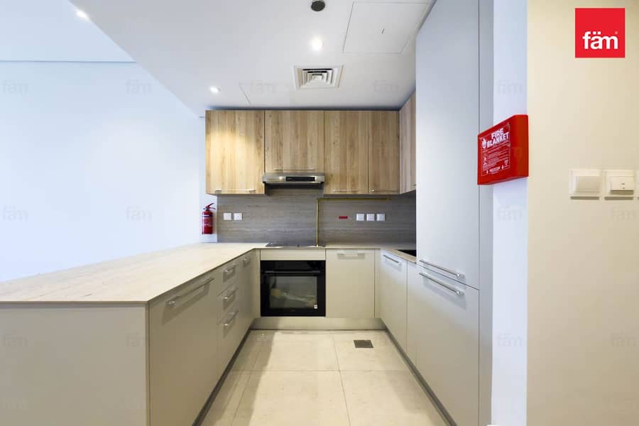 Brand New | Vacant | Unfurnished | Multiple Option - Image 3