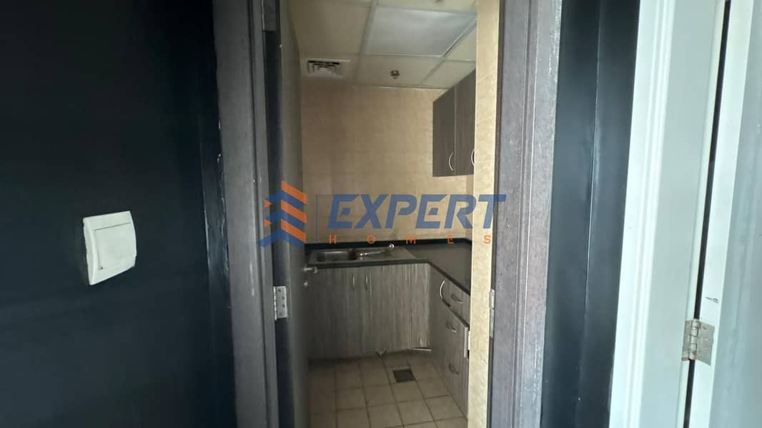 10 debbeffe-6455-4cfb-ba14-0296ba8d08f7. jpg